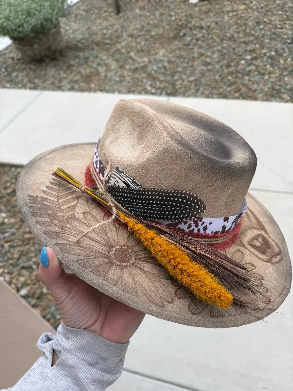 Beige cow rancher style cowboy hat wide flat brim